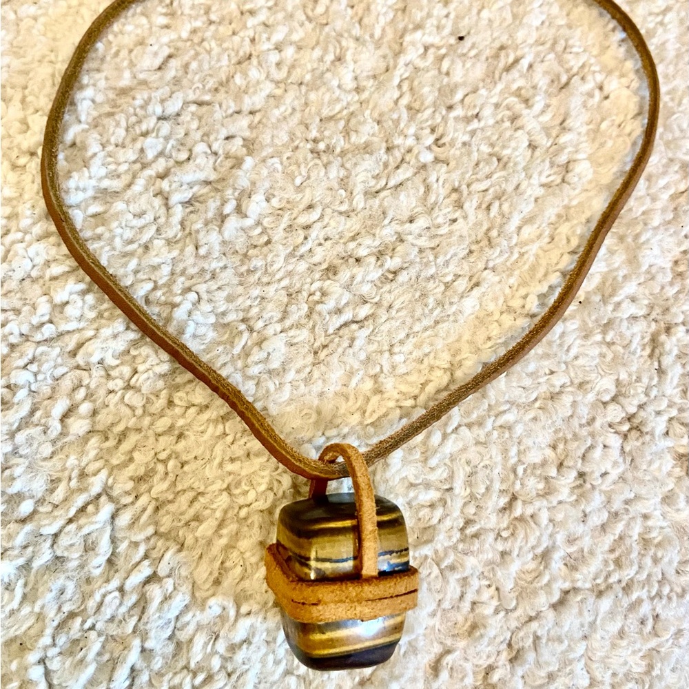 Natural Tiger’s eye suede necklace